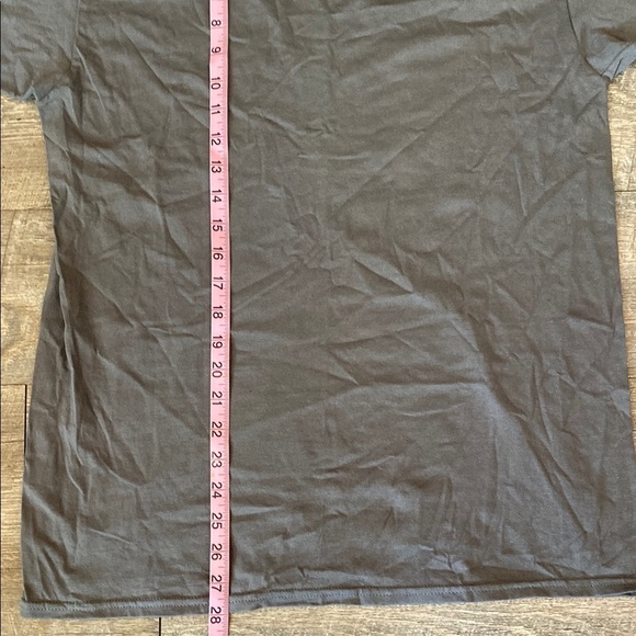 Cupcake Graphic "You Know You Want Me" Playful Crewneck Tee Shirt Gray & Pink  M - Picture 6 of 6